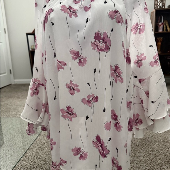 Floral Pink Women's Top p16 - Picture 2 of 5